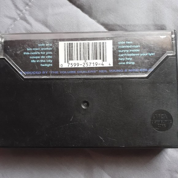 This Notes For You - Neil Young & The Bluenotes (Cassette 1988 Reprise) Tested - Picture 3 of 8